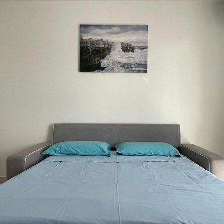 Hotel Wanderlust House Bari Esterno foto