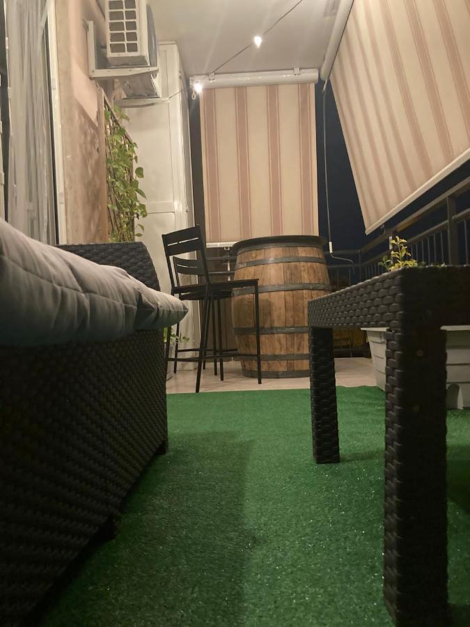 Hotel Wanderlust House Bari Esterno foto