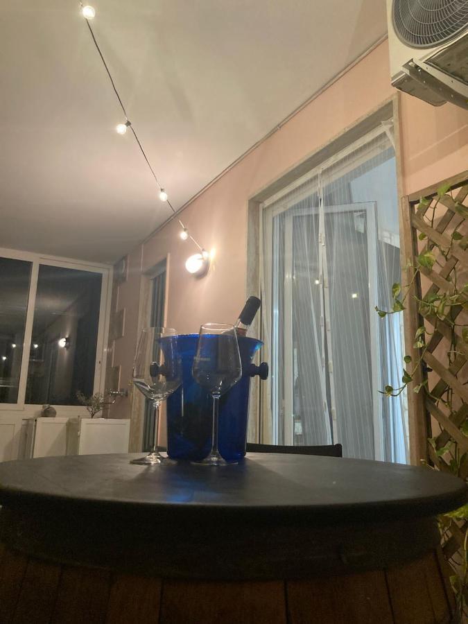 Hotel Wanderlust House Bari Esterno foto
