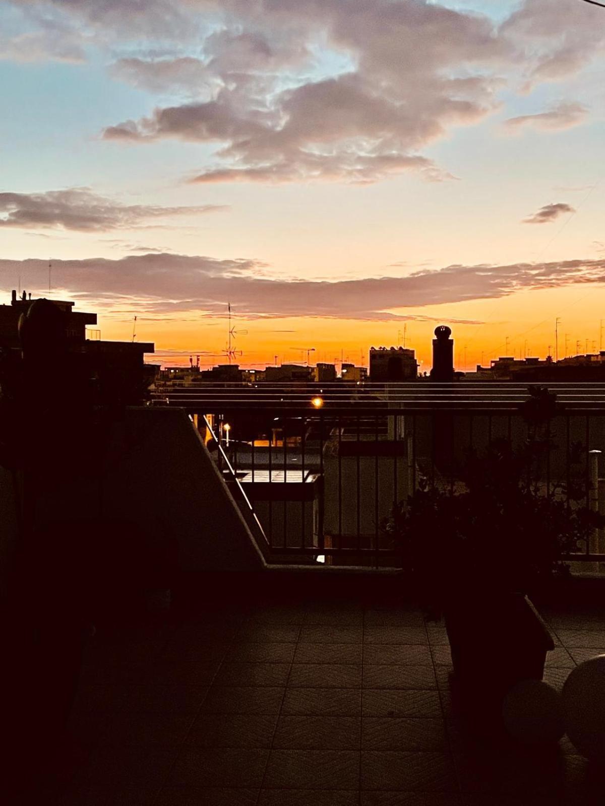 Hotel Wanderlust House Bari Esterno foto