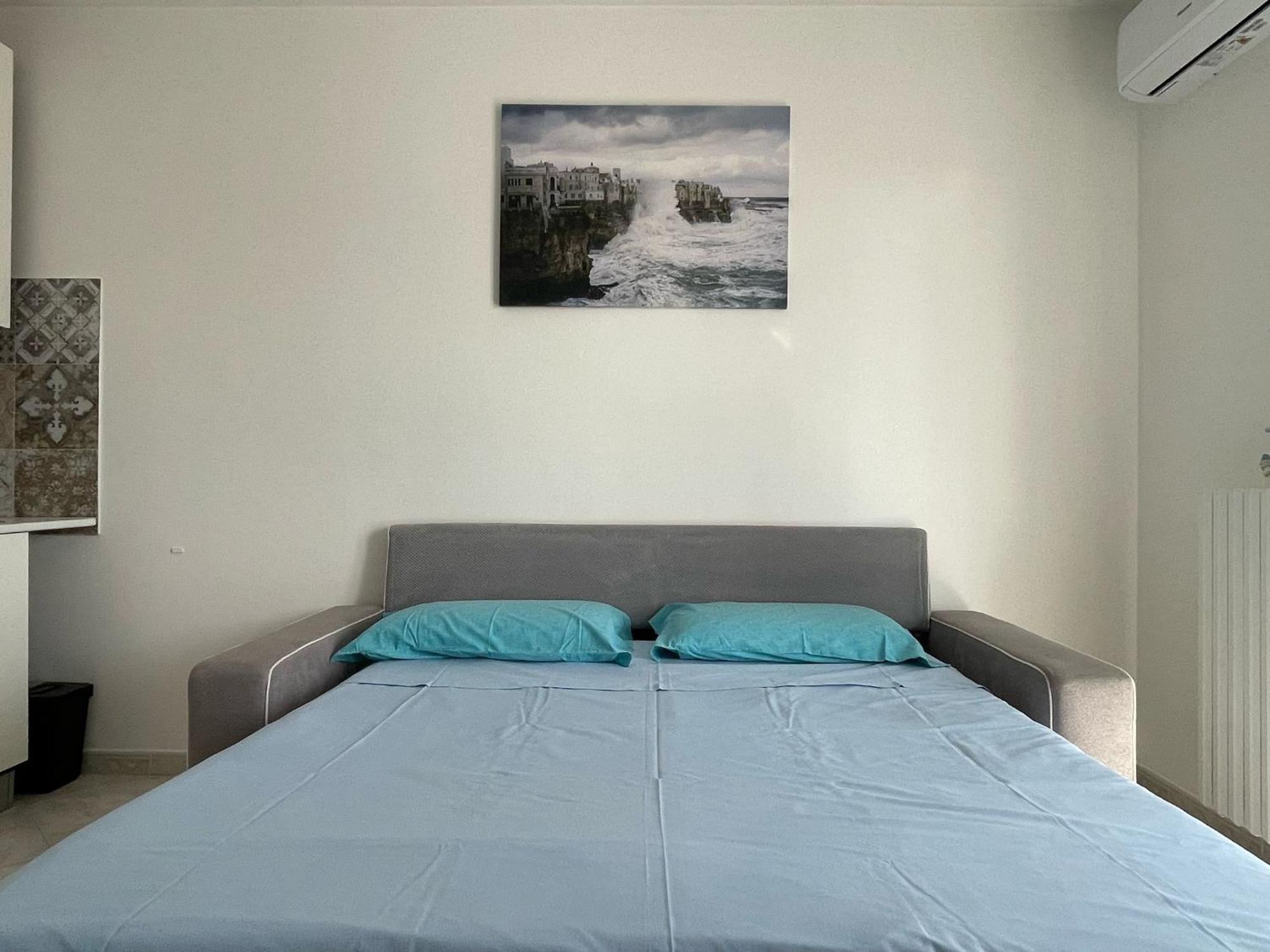 Hotel Wanderlust House Bari Esterno foto
