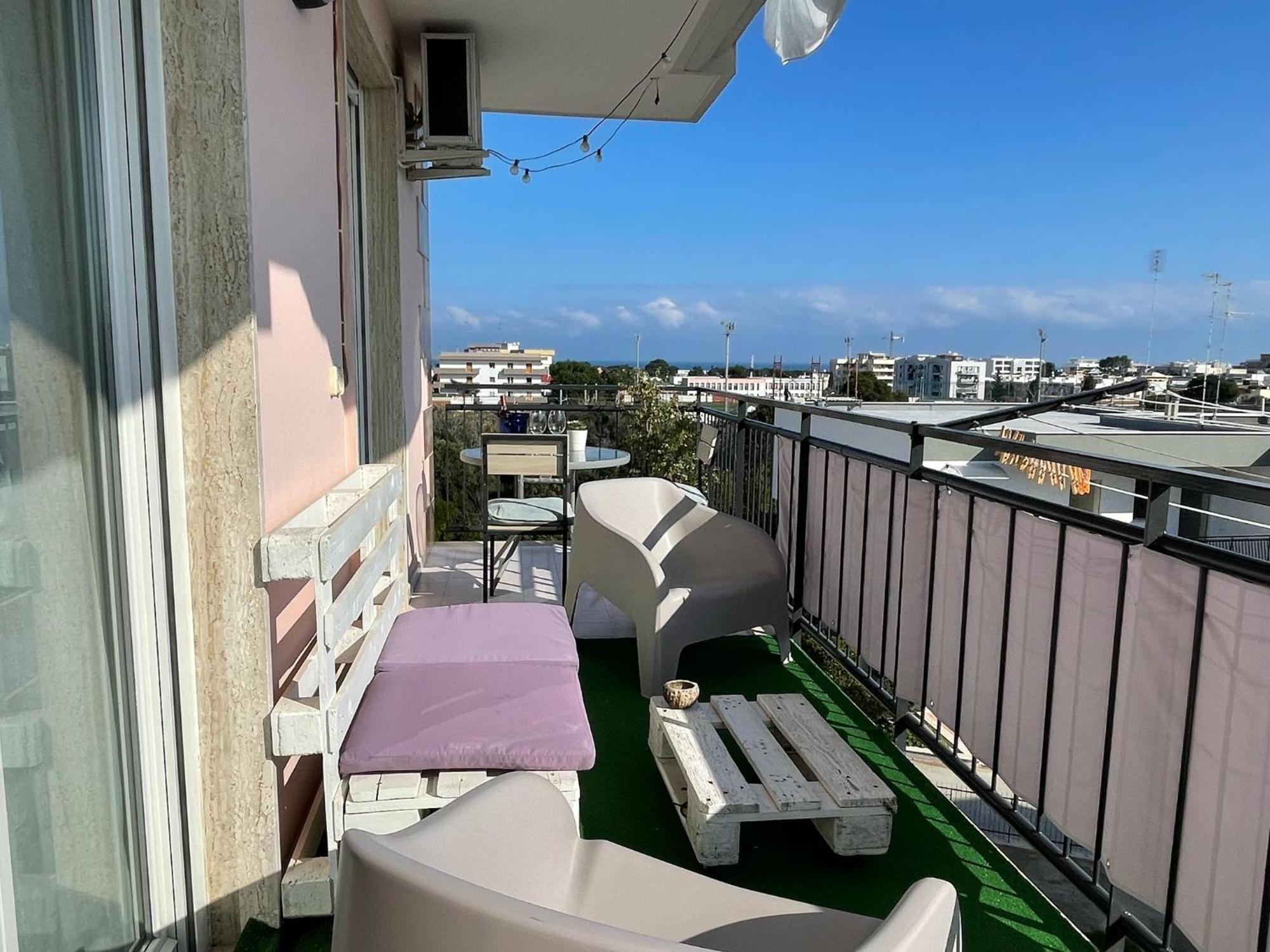Hotel Wanderlust House Bari Esterno foto
